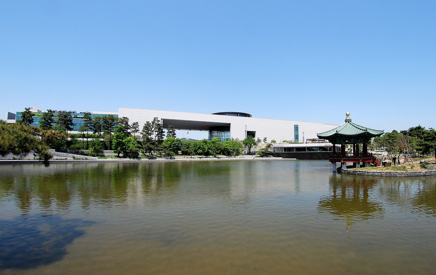 Bảo tàng Quốc gia Hàn Quốc: miễn phí, đi trong nửa ngày, nên xem gì và nơi tránh mưa lạnh ở Seoul