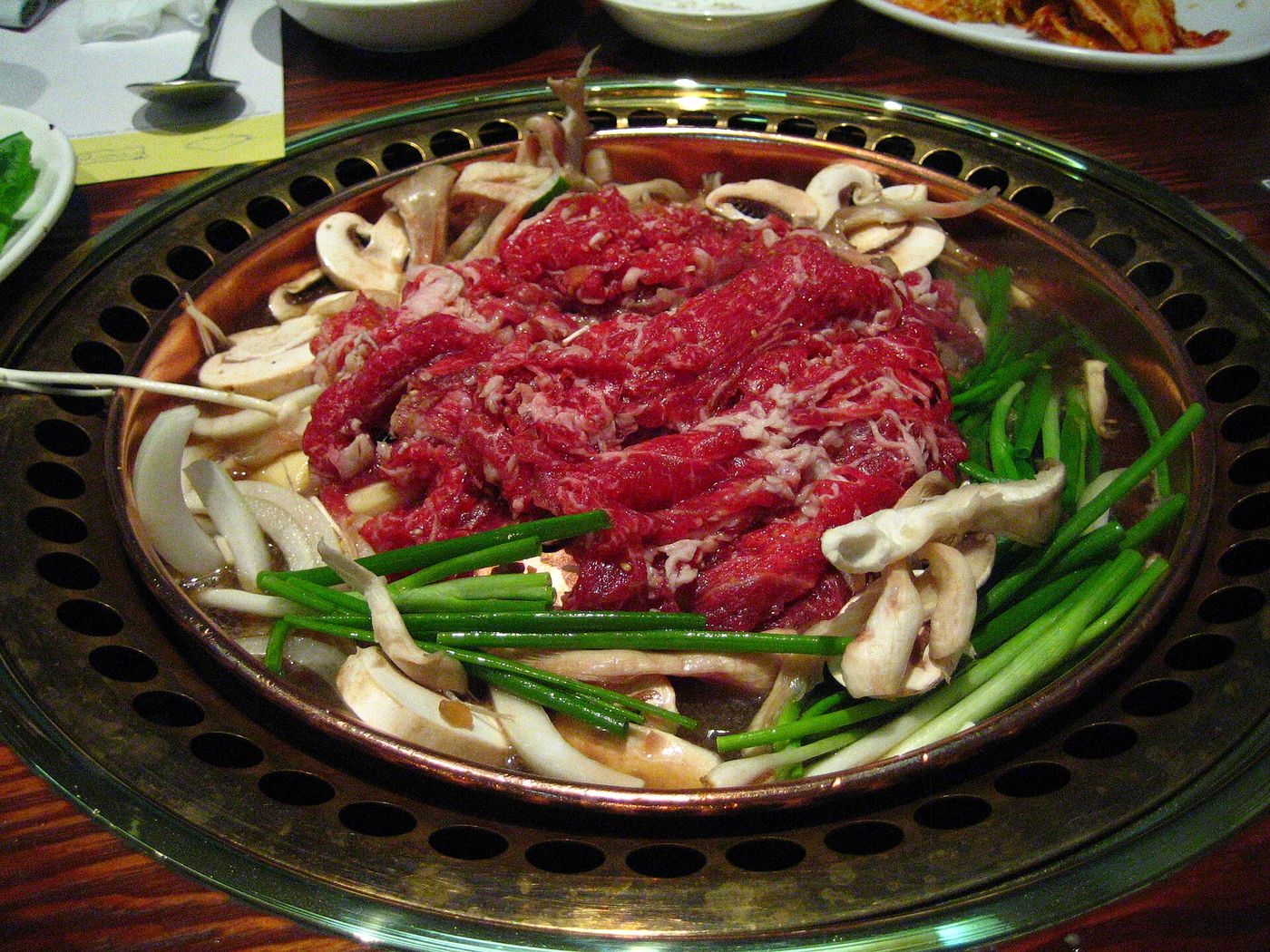 Bulgogi, thịt bò ướp nước tương ngọt