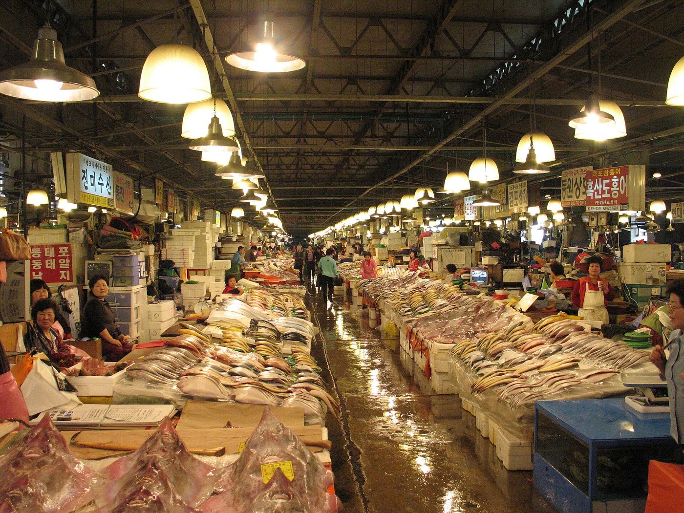 Chợ truyền thống ở Seoul ngoài Gwangjang: Namdaemun, Tongin, Mangwon, Noryangjin và chợ đêm