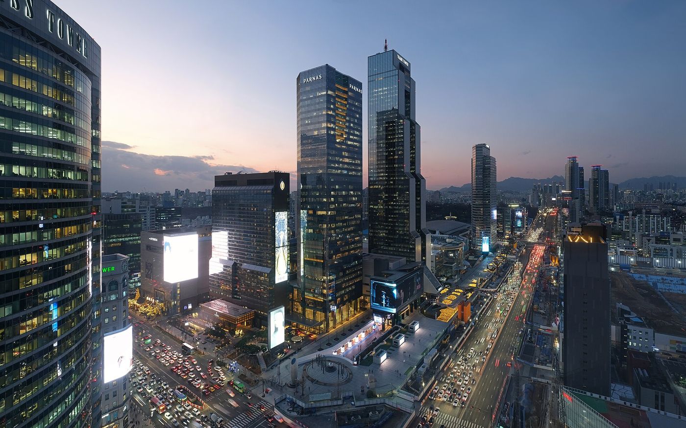 Ngã tư đường Teheran-ro và Yeongdong-daero ở Gangnam