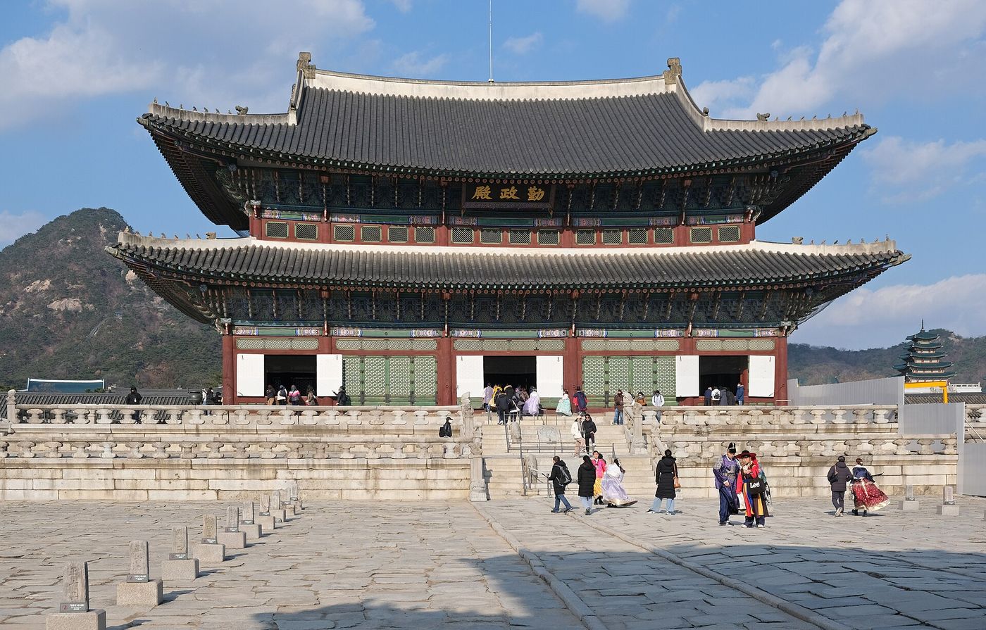 Điện Geunjeongjeon, chính điện của cung Gyeongbokgung