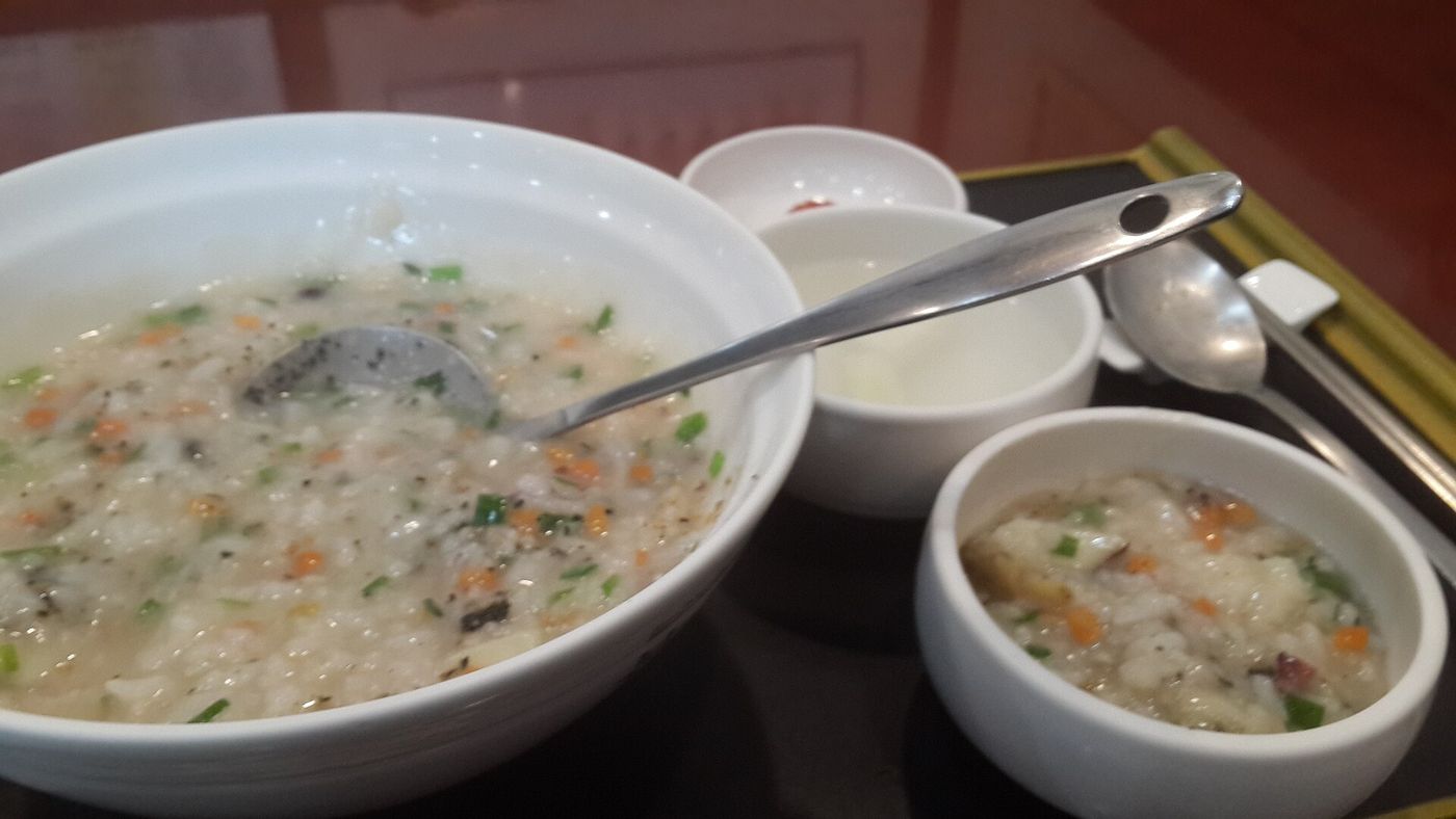 Juk, cháo rau kiểu Hàn, ăn kèm món phụ